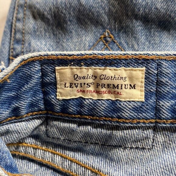 Levi's Wedgie High-Rise Raw Hem Iconic Straight Denim Jeans 26 - Picture 13 of 16